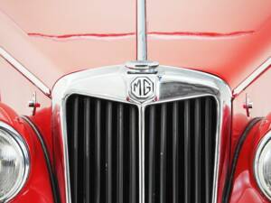 Image 12/15 of MG TF 1500 (1954)