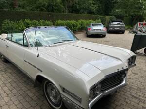 Immagine 20/23 di Buick Electra 225 Custom (1964)