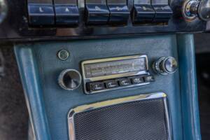 Imagen 14/47 de Ferrari 330 GT 2+2 (1964)