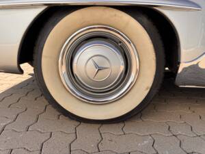 Image 71/77 de Mercedes-Benz 190 SL (1960)