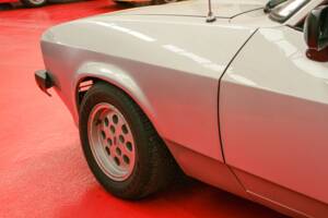 Image 8/34 of Ford Capri 2,8i (1981)