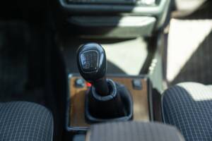 Bild 36/50 von Mercedes-Benz 190 E (1988)