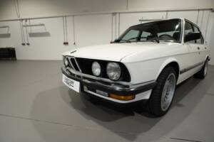 Afbeelding 30/52 van BMW 528i (1984)