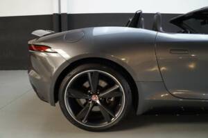 Bild 30/50 von Jaguar F-Type (2019)