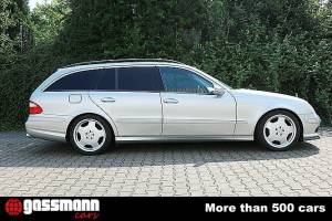 Image 4/15 de Mercedes-Benz E 500 T (2004)