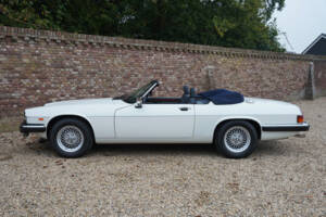 Image 9/50 of Jaguar XJS 5.3 V12 (1988)