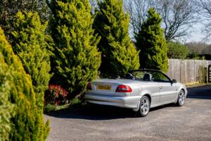 Image 17/48 of Volvo C70 2.0 T (2001)