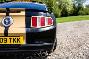 Image 36/50 of Ford Mustang V6 (2009)