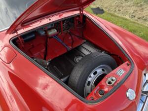 Bild 52/78 von Volkswagen Karmann Ghia 1600 (1970)