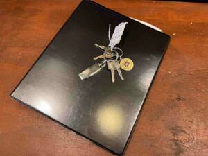 Image 54/56 of Cadillac Coupe DeVille (1977)