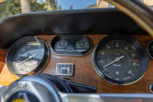 Imagen 11/47 de Ferrari 330 GT 2+2 (1964)