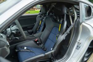 Image 60/100 of Porsche 718 Cayman GT4 RS Weissach (2024)