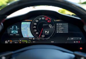 Image 18/37 of Ferrari SF90 Spider (2023)