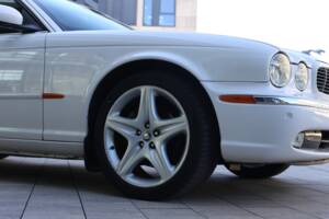 Imagen 12/77 de Jaguar XJ 8 4.2 (2005)