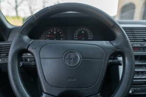 Imagen 31/49 de Alfa Romeo 164 2.0 Super (1995)