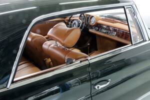 Image 15/99 of Mercedes-Benz 280 SE 3,5 (1971)
