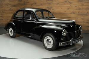 Image 1/5 of Peugeot 203 C (1955)