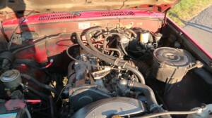 Bild 21/34 von Toyota Hilux (1988)