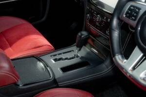 Imagen 40/50 de Chrysler 300 SRT8 (2013)