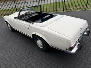 Bild 10/50 von Mercedes-Benz 230 SL (1966)