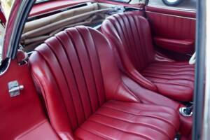 Image 14/50 of Mercedes-Benz 300 SL Roadster (1959)