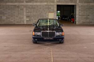 Bild 2/43 von Mercedes-Benz 380 SE (1984)