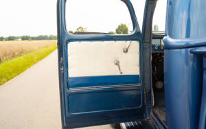 Immagine 42/83 di Ford V8 Model 46 Pick Up (1940)