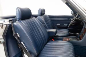 Image 19/35 de Mercedes-Benz 500 SL (1984)