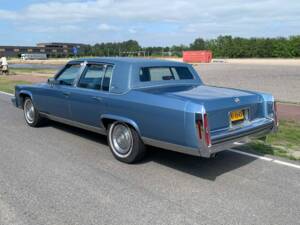 Bild 2/5 von Cadillac Fleetwood (1980)