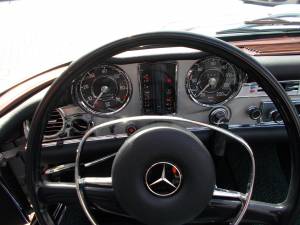 Imagen 14/17 de Mercedes-Benz 280 SL (1968)