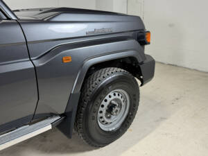 Image 16/22 of Toyota Land Cruiser GRJ79 (2024)