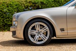 Image 42/50 of Bentley Mulsanne (2011)