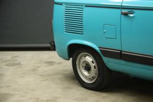 Image 42/50 of FIAT 900E (1980)