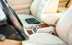 Bild 20/38 von Mercedes-Benz 500 E (1991)