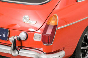 Bild 30/50 von MG MGB GT (1975)
