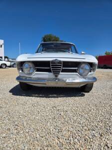 Image 3/84 of Alfa Romeo Giulia GT 1300 Junior (1968)