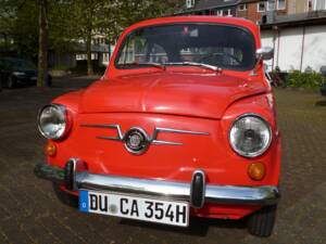 Image 1/32 of SEAT 600 D (1972)