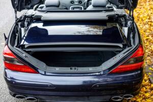 Bild 47/50 von Mercedes-Benz SL 55 AMG (2004)