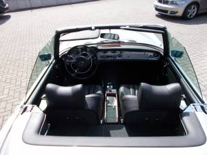 Imagen 8/17 de Mercedes-Benz 280 SL (1968)