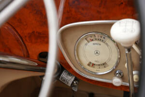 Image 33/50 of Mercedes-Benz 320 Cabriolet B (1939)