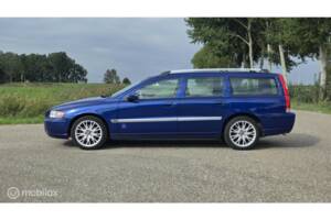 Bild 3/42 von Volvo V 70 2.5T (2005)