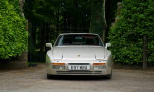 Image 7/24 of Porsche 944 Turbo (1988)