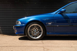 Bild 10/58 von BMW M5 (2001)