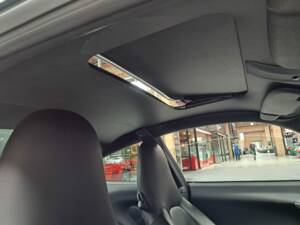 Image 28/33 of Porsche 911 Carrera (1996)