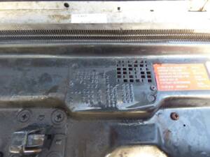 Afbeelding 30/32 van Mercedes-Benz 560 SL (1987)