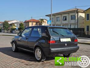 Immagine 4/10 di Volkswagen Golf II GTi 1.8 (1991)