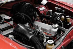 Image 20/41 of Volvo P 122 S (1966)