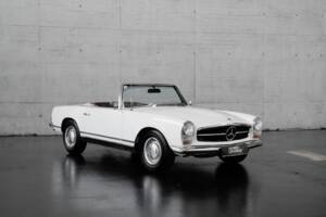Afbeelding 3/40 van Mercedes-Benz 230 SL (1964)