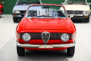 Image 4/58 of Alfa Romeo Giulia 1600 GTC (1965)