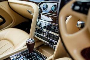 Image 21/50 of Bentley Mulsanne (2011)